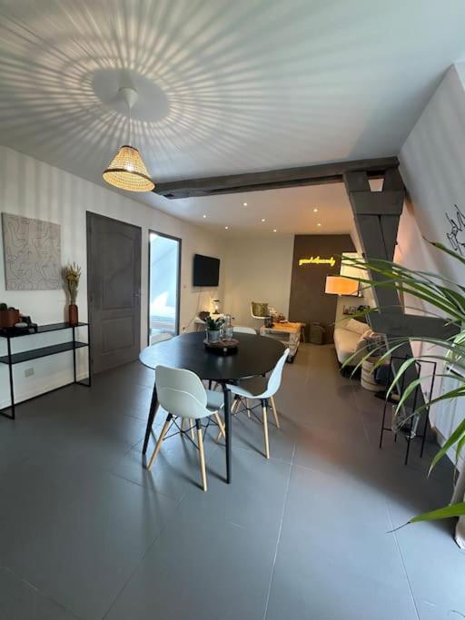 Troyen Apartment *